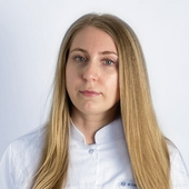 Рожнова Елена Сергеевна, стоматолог-терапевт