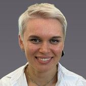 Шарнина Анна Алексеевна, стоматолог-хирург