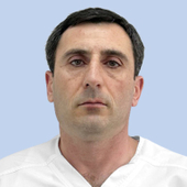 Хачатрян Ара Гарникович, стоматолог-терапевт