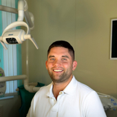 Саляхов Руслан Радикович, стоматолог-терапевт