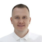 Корлыханов Дмитрий Игоревич, стоматолог-хирург