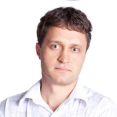 Бочарников Евгений Михайлович, стоматолог-терапевт