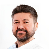 Стражников Владлен Владимирович, массажист