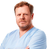 Ергаков Денис Анатольевич, стоматолог-хирург