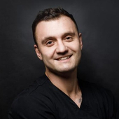 Рощин Егор Игоревич, стоматолог-хирург