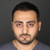 Ишханян Нарек Нораирович, имплантолог