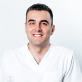 Гарибян Айк Гагикович, стоматолог-хирург