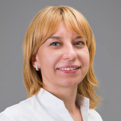 Косолапова Елена Юрьевна, стоматолог-терапевт