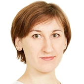 Корнеева Мария Васильевна, стоматолог-хирург