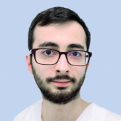 Валиев Рафаэль Джумшутович, стоматолог-терапевт