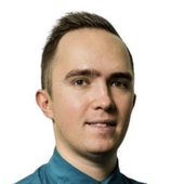 Манин Илья Александрович, стоматолог-терапевт