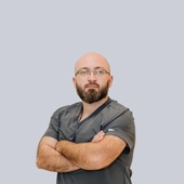 Емкужев Касим Эдуардович, хирург