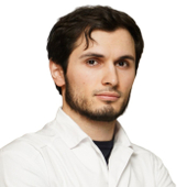 Алиев Руслан Арсенович, офтальмолог