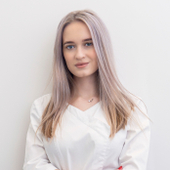 Полуянова Алена Сергеевна, стоматолог-терапевт