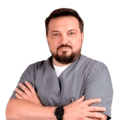 Лобанов Евгений Викторович, стоматолог-хирург