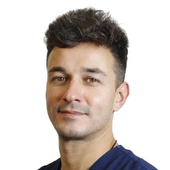 Чавдаров Антон Сергеевич, стоматолог-хирург