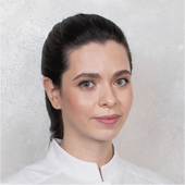 Бацанова Ангелина Сергеевна, врач-косметолог