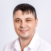 Хохлов Иван Александрович, стоматолог-хирург