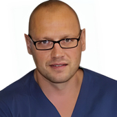 Ксенофонтов Максим Алексеевич, ортопед