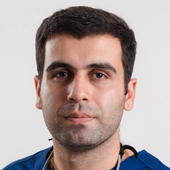 Мусольянц Александр Александрович, стоматолог-хирург