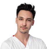 Затонский Максим Андреевич, стоматолог-терапевт