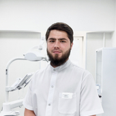 Мухадиев Абдул-Малик Харонович, стоматолог-терапевт