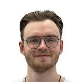 Гусев Владислав Андреевич, стоматолог-хирург