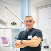 Али Алаа Эддин, ортодонт