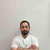 Карачаев Аслан Хазреталиевич, стоматолог-хирург