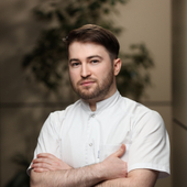 Братов Инал Мухамедович, стоматолог-терапевт