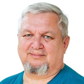 Брикач Евгений Леонидович, стоматолог-хирург