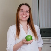 Деньгина Екатерина Евгеньевна, стоматолог-терапевт