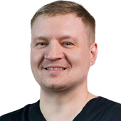 Тарский Антон Александрович, стоматолог-хирург