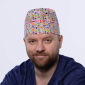 Бажов Юрий Сергеевич, хирург