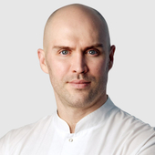 Бурмистров Кирилл Александрович, врач-косметолог