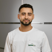 Хенизи Алааелдин Махмуд, стоматолог-терапевт