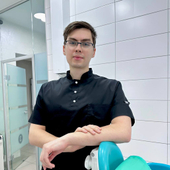 Измайлов Илья Сергеевич, стоматолог-хирург