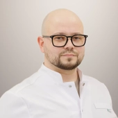 Якунин Максим Сергеевич, офтальмолог