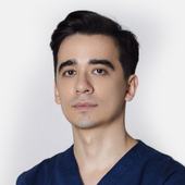 Хусаинов Анвар Рустамович, пластический хирург