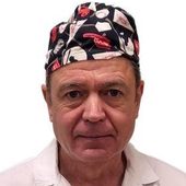 Вовк Валерий Анатольевич, стоматолог-хирург