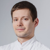 Мельниченко Александр Геннадьевич, стоматолог-хирург