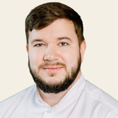 Комаров Илья Николаевич, имплантолог