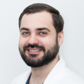 Согоян Роман Артурович, стоматолог-ортопед