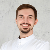 Епифанов Роман Александрович, стоматолог-хирург