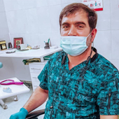 Рагимов Фарзи Аязович, стоматолог-хирург