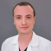 Григорян Арсен Грачьяевич, пластический хирург