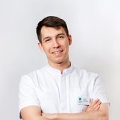 Ущалов Ноиль Ержанович, стоматолог-ортопед