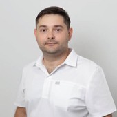 Землянов Сергей Александрович, стоматолог-хирург