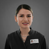 Тхагапсова Арина Рафаэльевна, стоматолог-терапевт