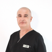 Вахненко Александр Павлович, стоматолог-хирург